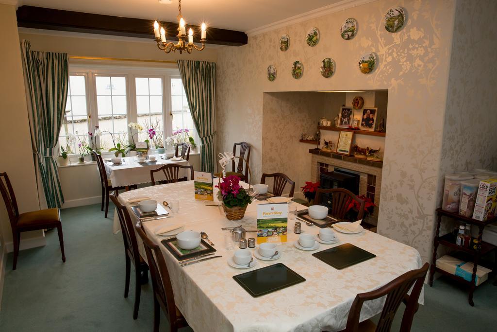 Weir Mill Farm Bed & Breakfast Кълъмптън Екстериор снимка